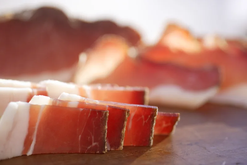 Speck, składnik używany w Stacji Neapol